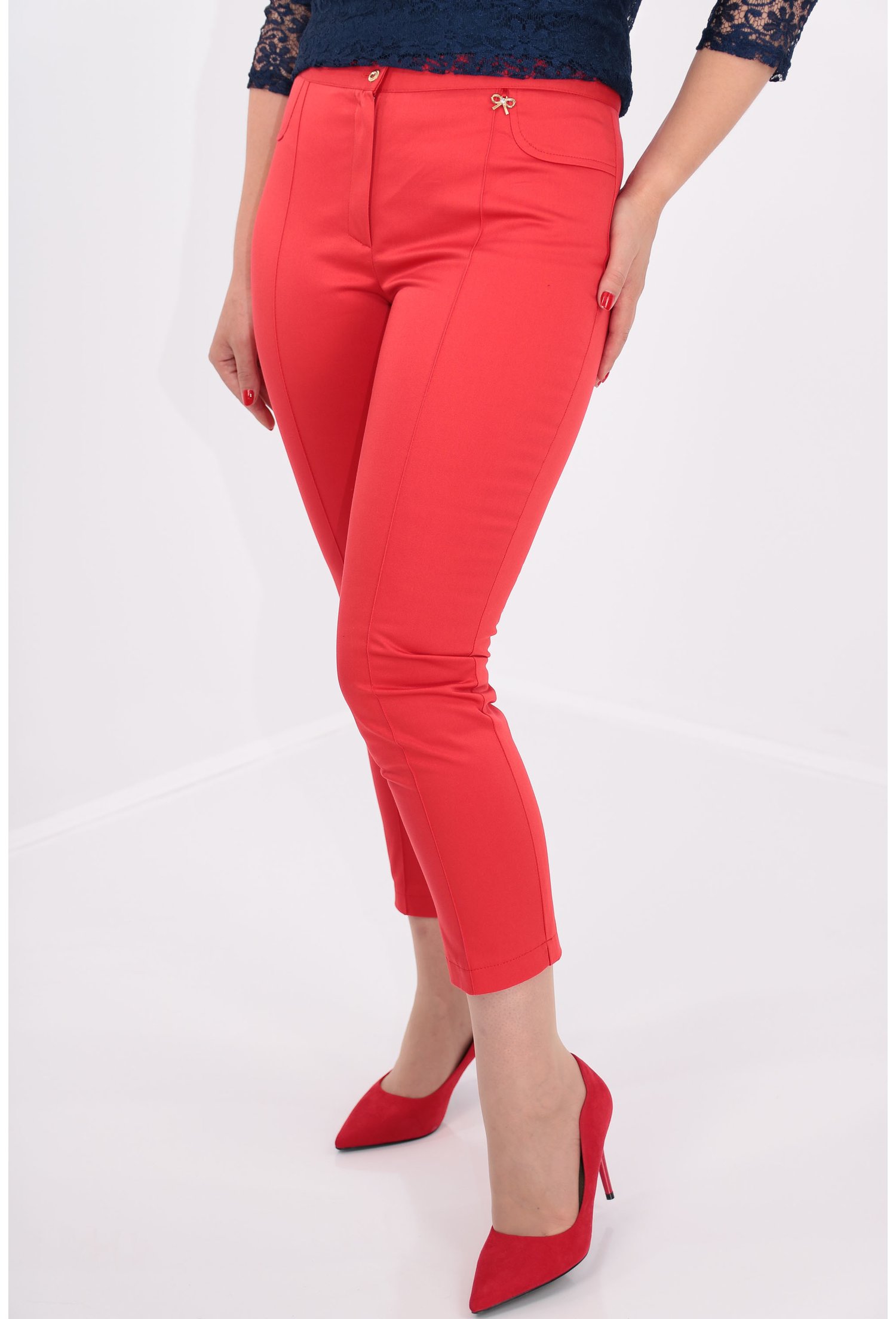 Pantaloni conici rosii