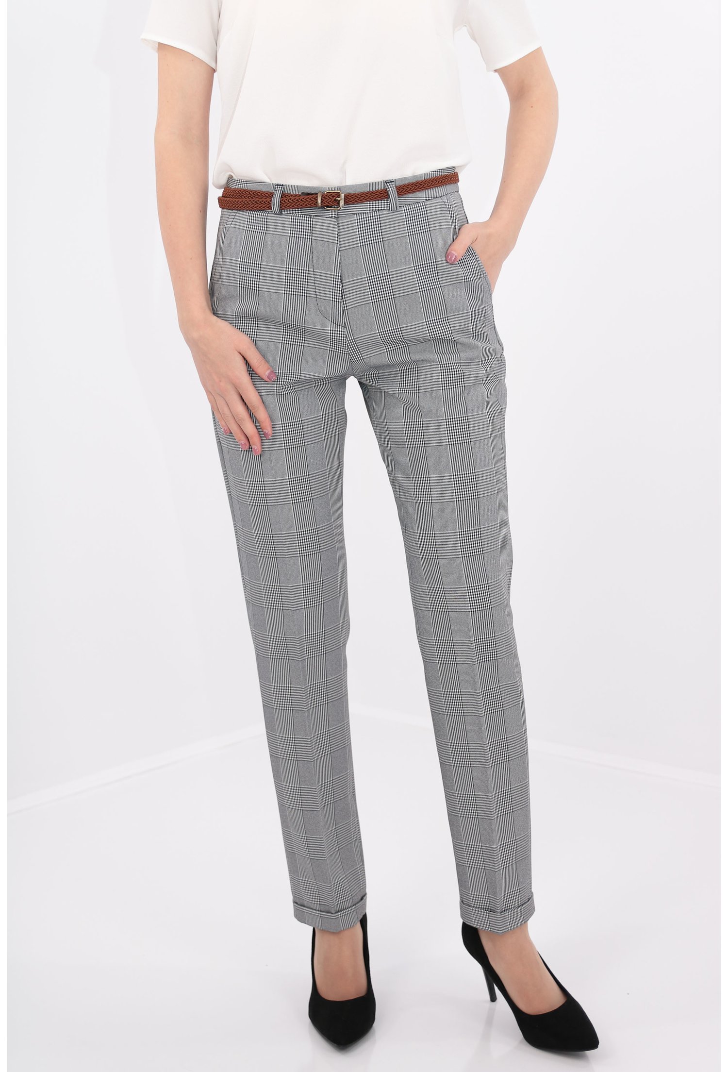 Pantaloni in carouri cu manseta