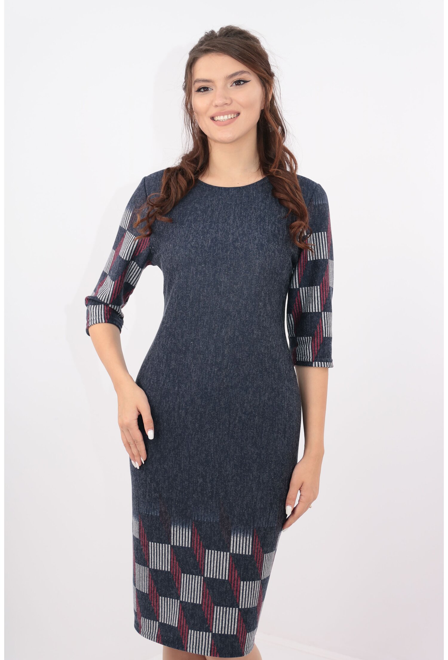 Rochie bleumarin cu bordura in carouri albe-bordo