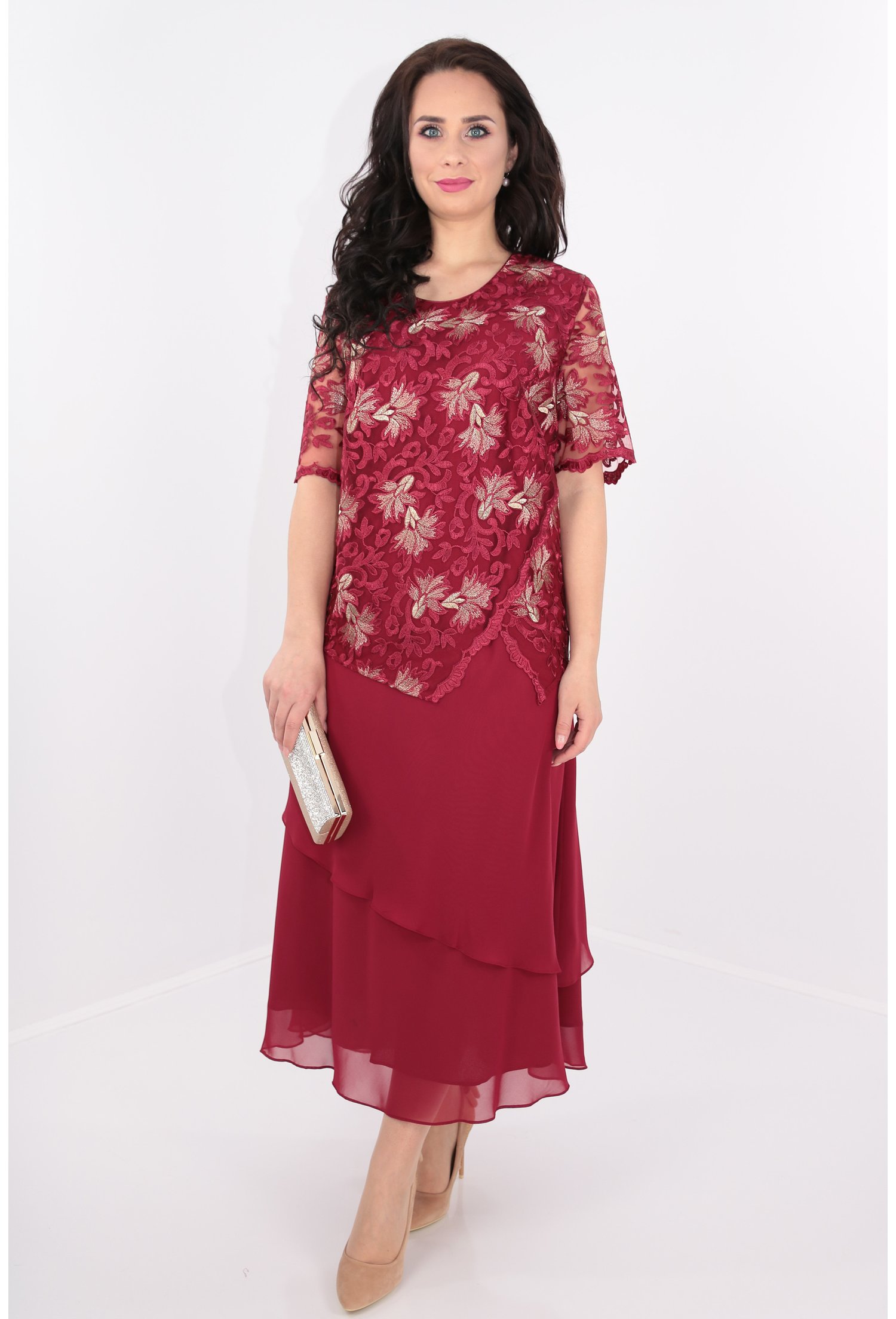 Rochie bordo din dantela si voaluri suprapuse