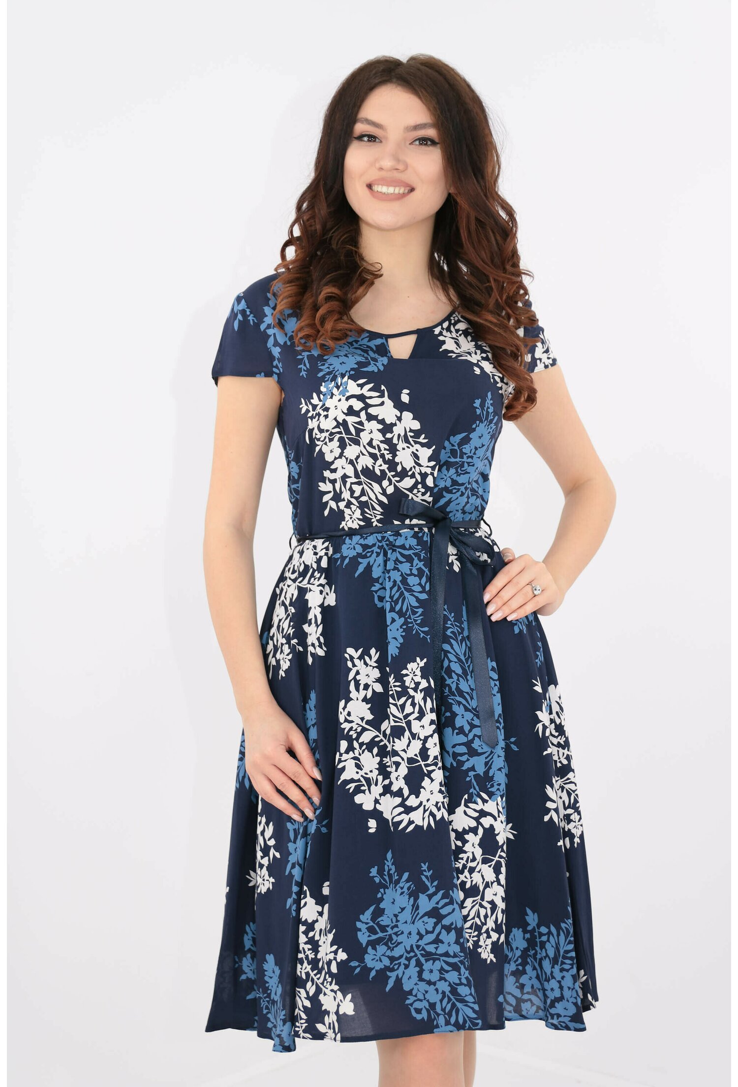 Rochie clos bleumarin cu print floral