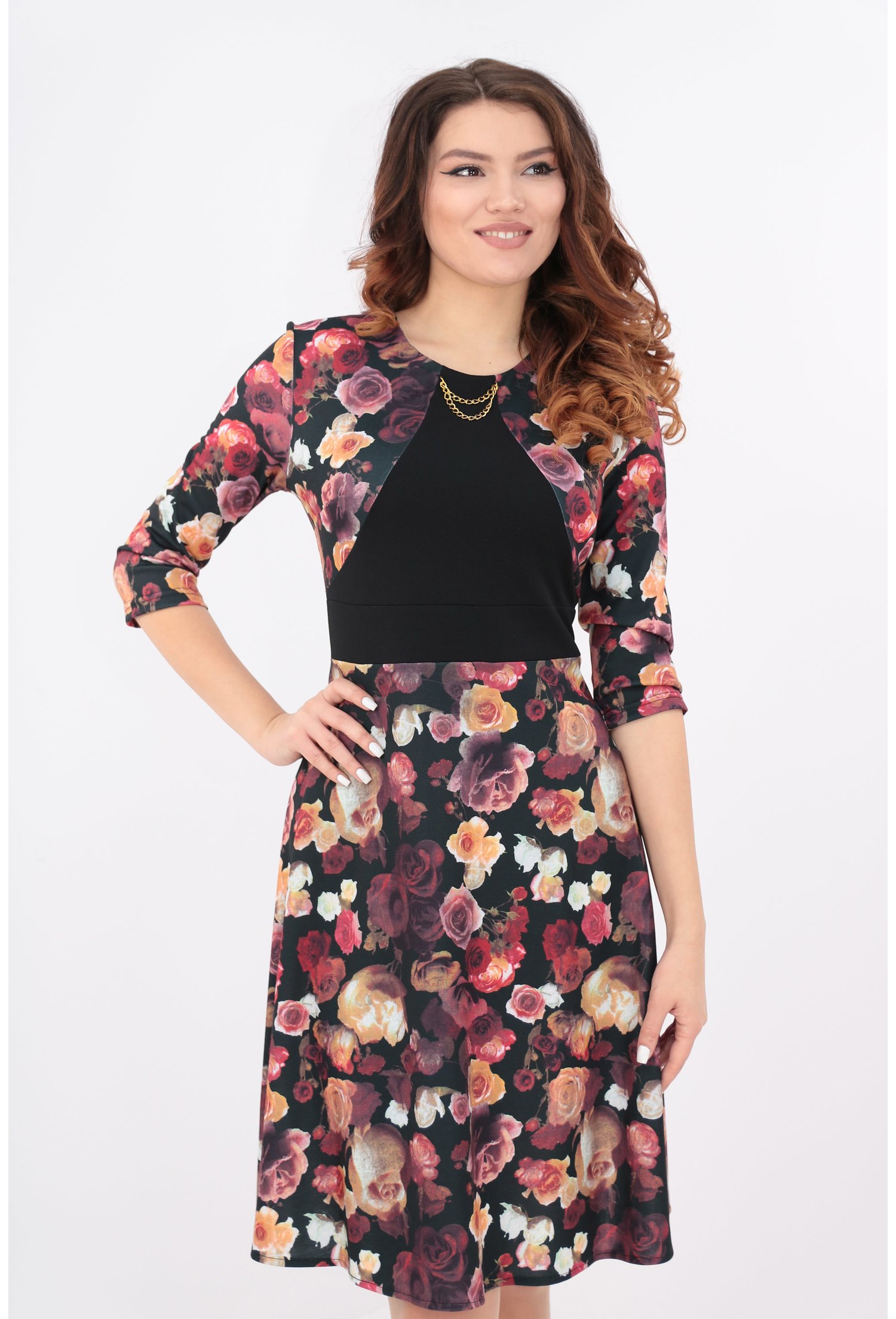Rochie clos neagra cu imprimeu floral