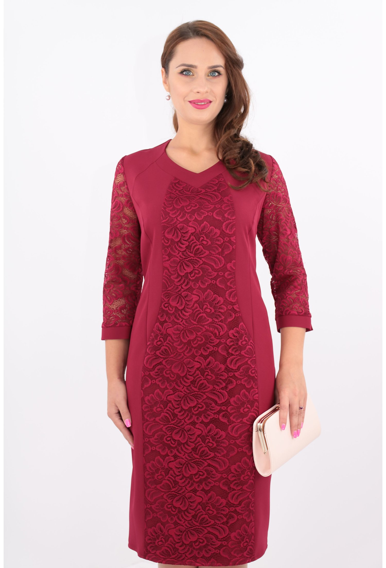 Rochie dreapta bordo din stofa si dantela
