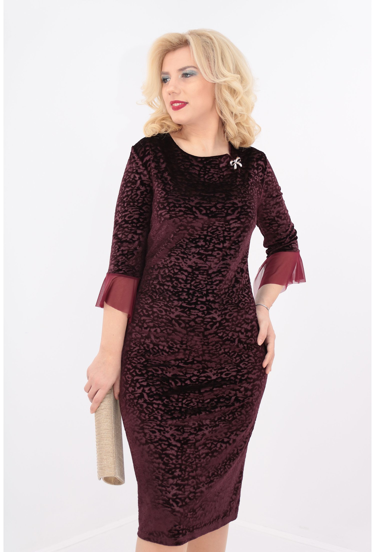 Rochie eleganta bordo din catifea cu fundita aurie