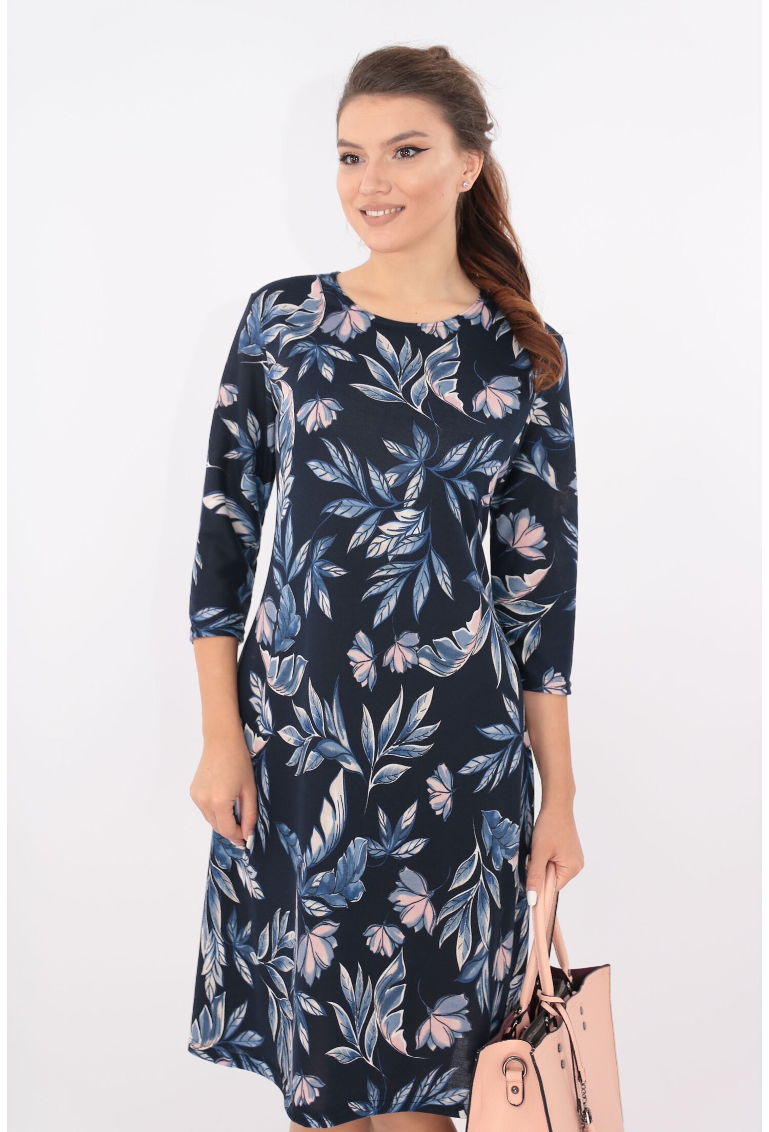 Rochie evazata bleumarin cu frunze albastre si roz