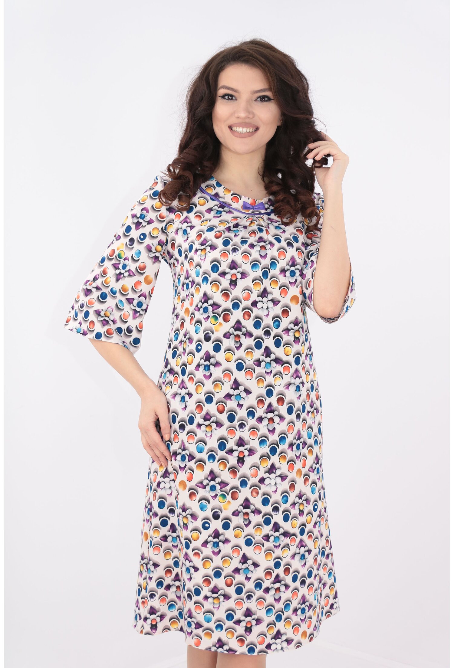 Rochie lejera alba cu buline multicolore