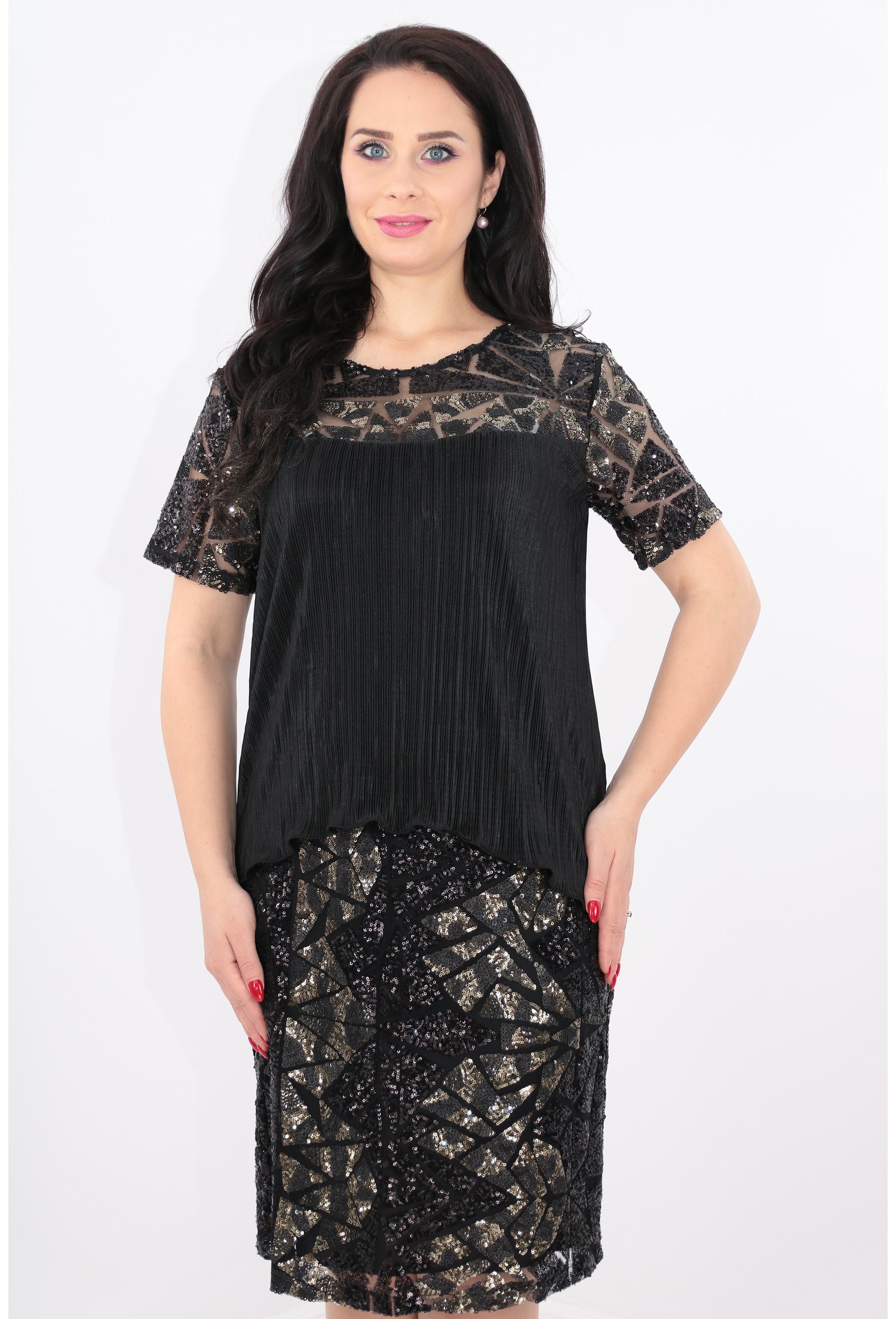 Rochie neagra cu paiete aurii si matase plisata