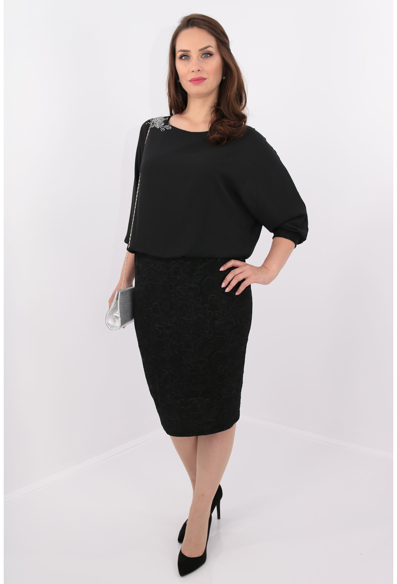 Rochie neagra din voal si brocard