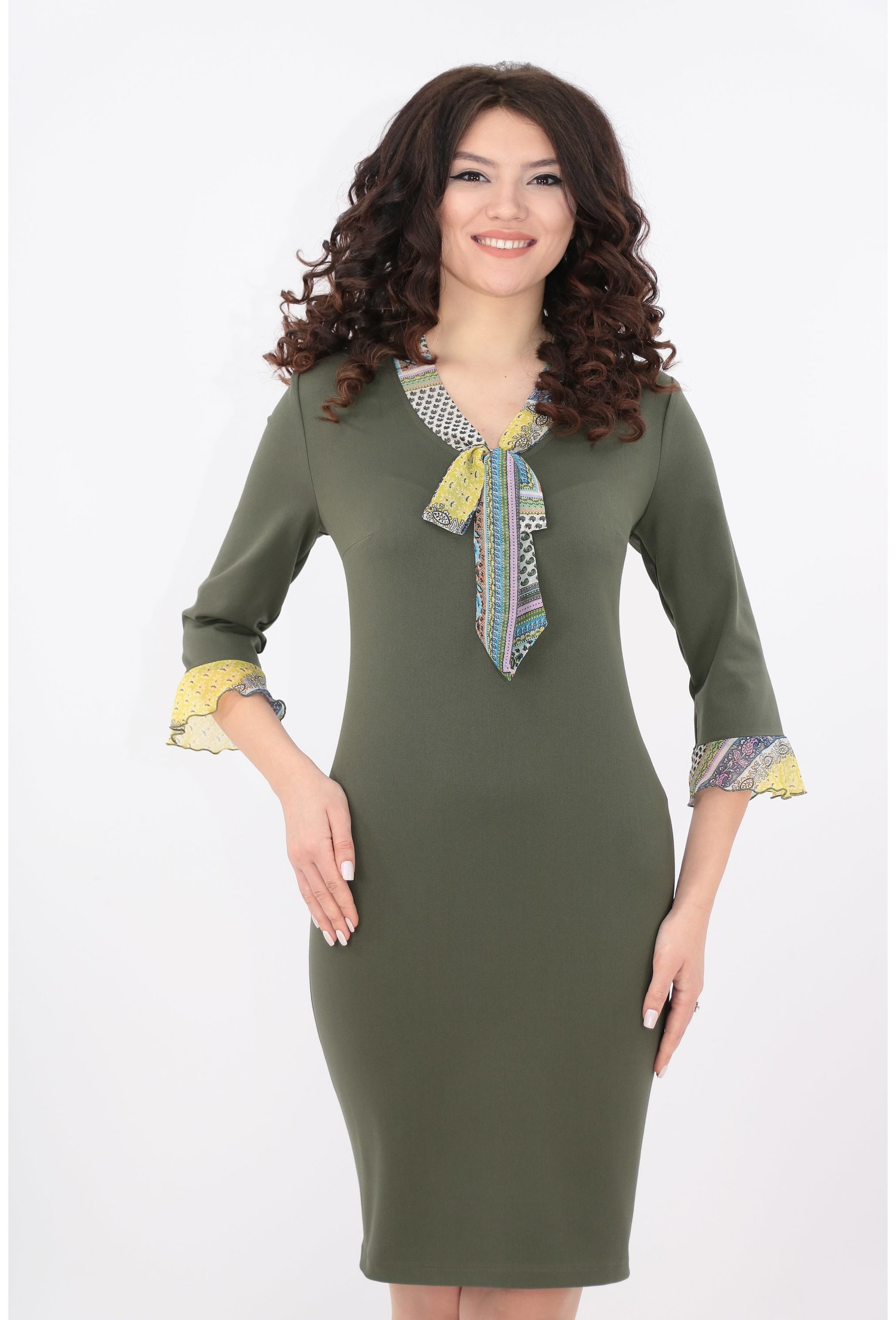 Rochie olive cu esarfa colorata