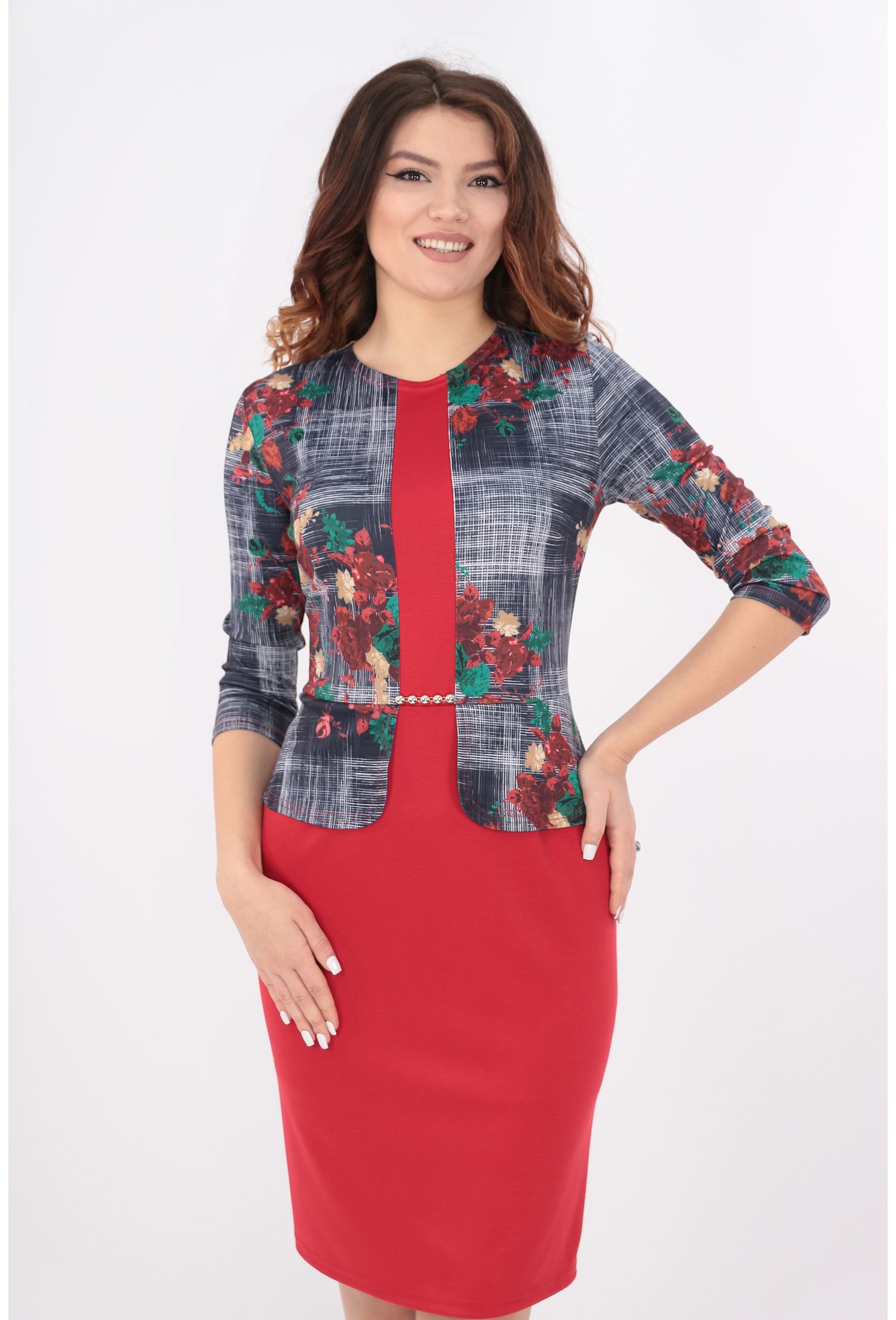 Rochie rosie cu peplum si print floral bleumarin